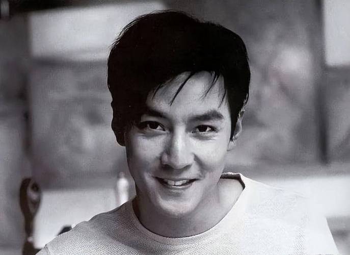 男星圈背景娱乐大佬_男星背景图_娱乐圈男星背景