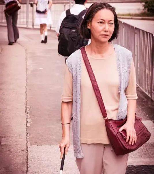 惠英红 斩女 投资者_惠丽女明星