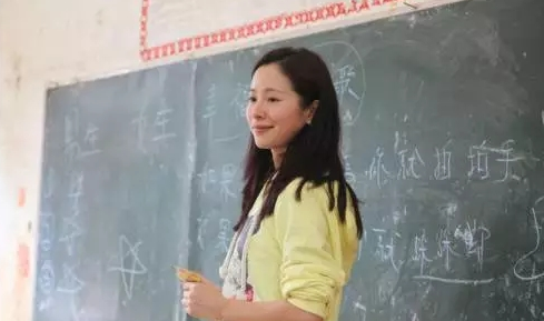 关注社会热点名人明星事迹,_明星公益哪家强_韩红公益