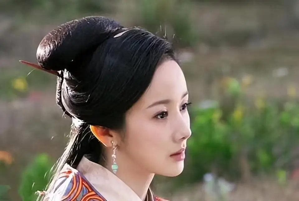 孙菲菲古装第一美女经历_孙菲菲退出娱乐圈原因_2016古装女明星