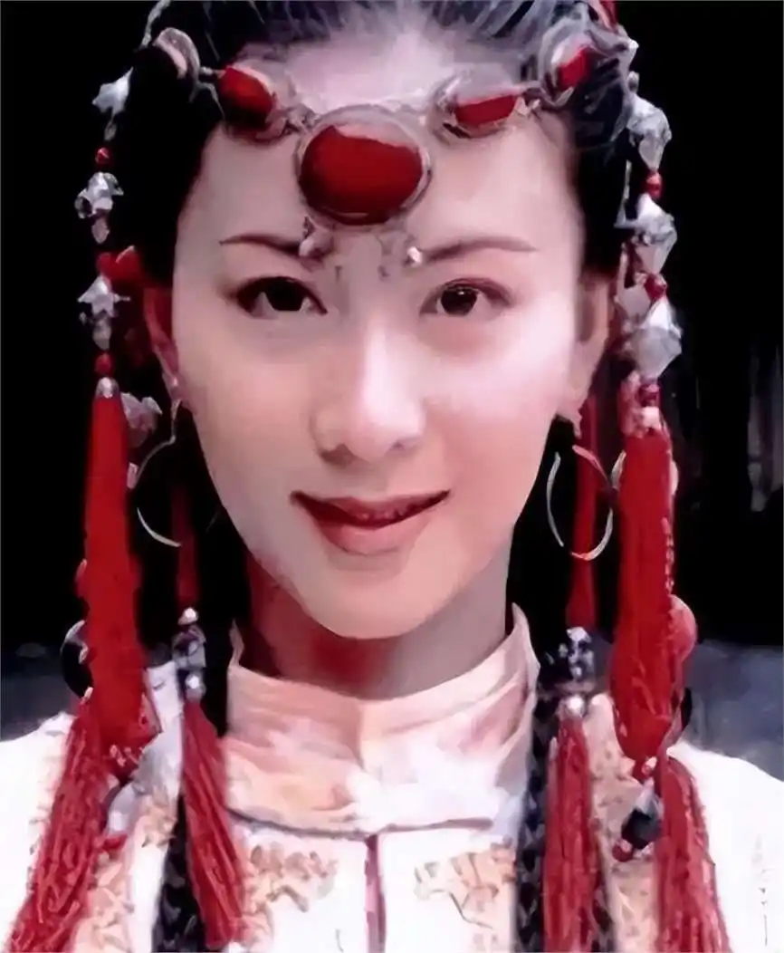 中国女明星人体艺术_汤加丽艺术人生经历_汤加丽人体艺术写真